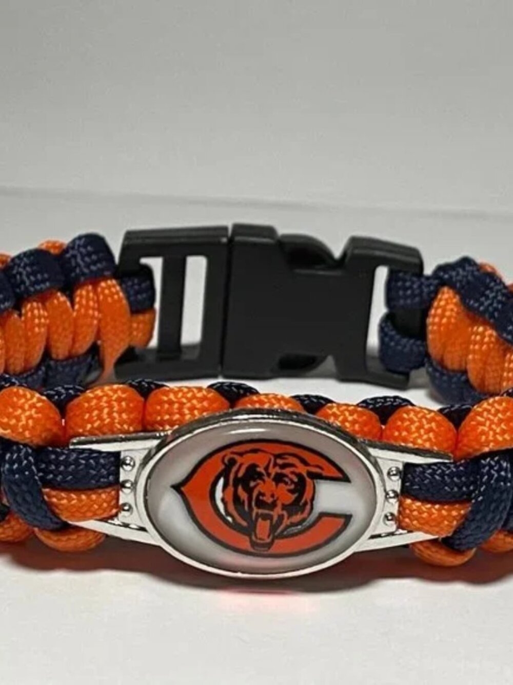 Chicago Bears NFL Paracord Bracelet NEW